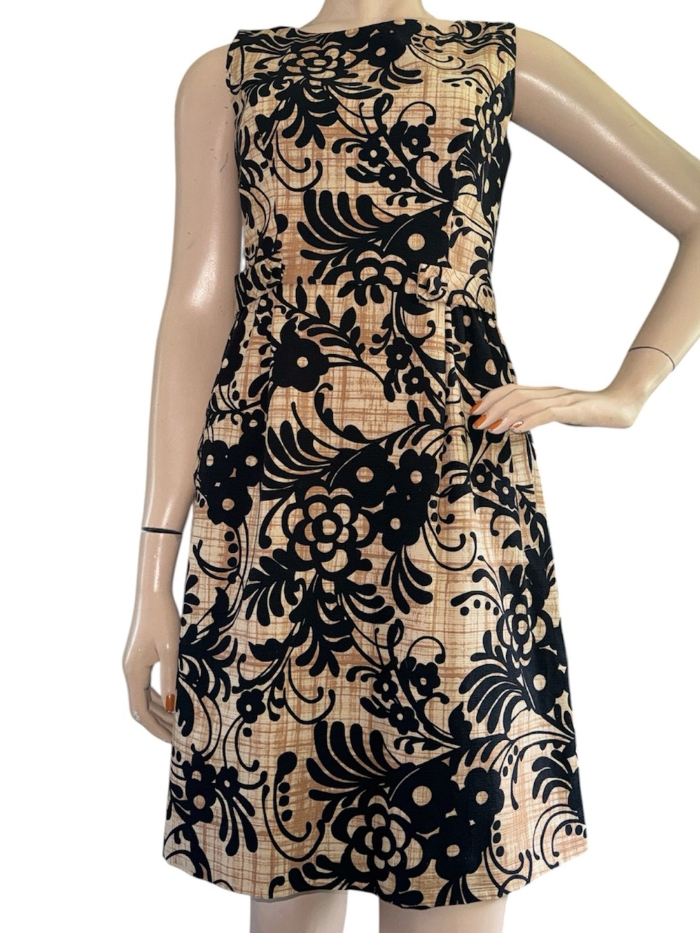 Tabitha Floral Sleeveless Scooter Dress